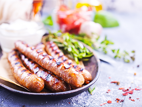 Astuces pour bien cuire des saucisses au four ou au barbecue